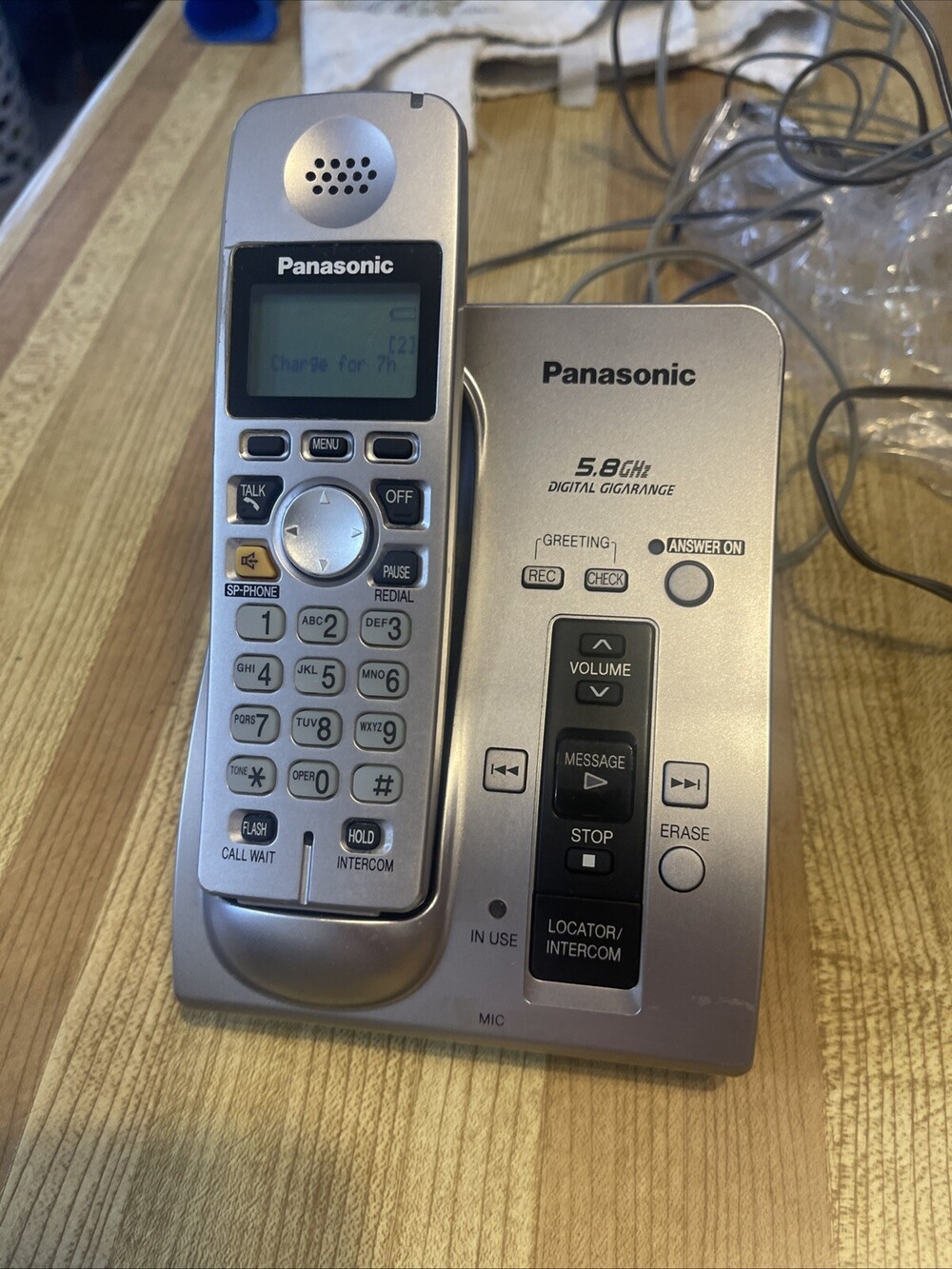 Panasonic KX-TG6031CM 5.8GHZ CORDLESS PHONE ANSWERING SYSTEM TALKING CALLER ID
